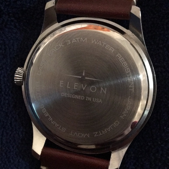 Elevon - Medium brown leather band watch - Picture 4 of 4